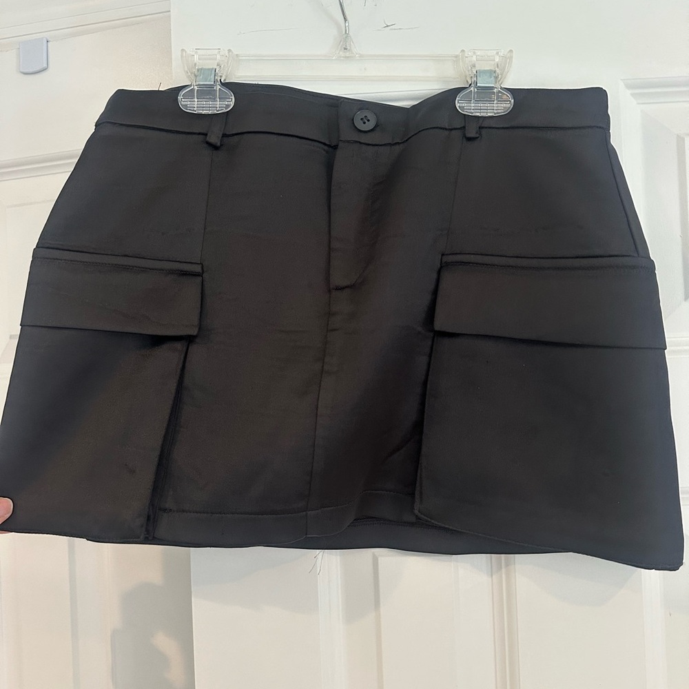 Zara Black Satin Mini cargo skirt size M